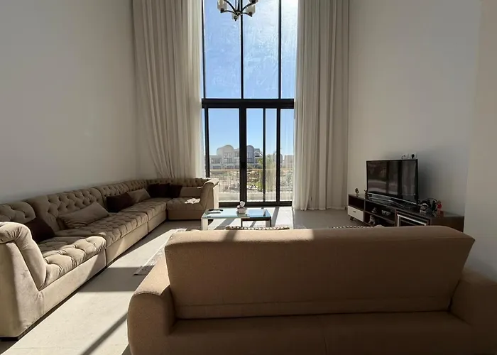 Bright Kamaran 2br | Lofty Ceilings & Pool Access * Hurghada