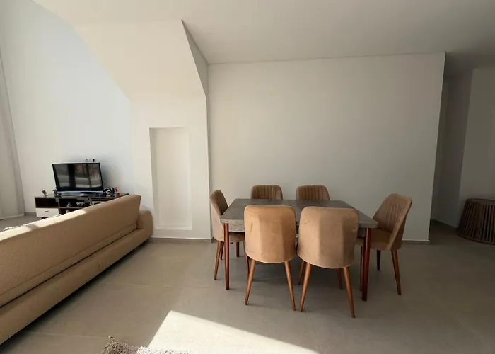 Bright Kamaran 2br | Lofty Ceilings & Pool Access Hurghada