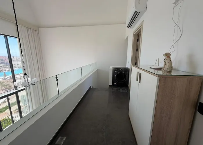 Apartment Bright Kamaran 2br | Lofty Ceilings & Pool Access Hurghada