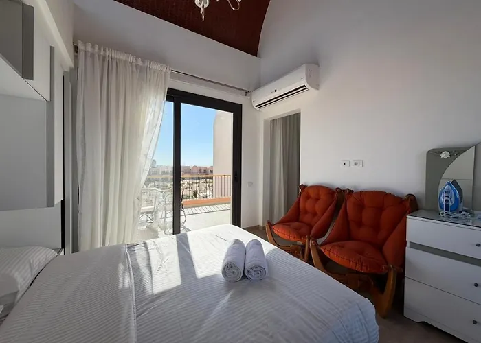 Bright Kamaran 2br | Lofty Ceilings & Pool Access Hurghada